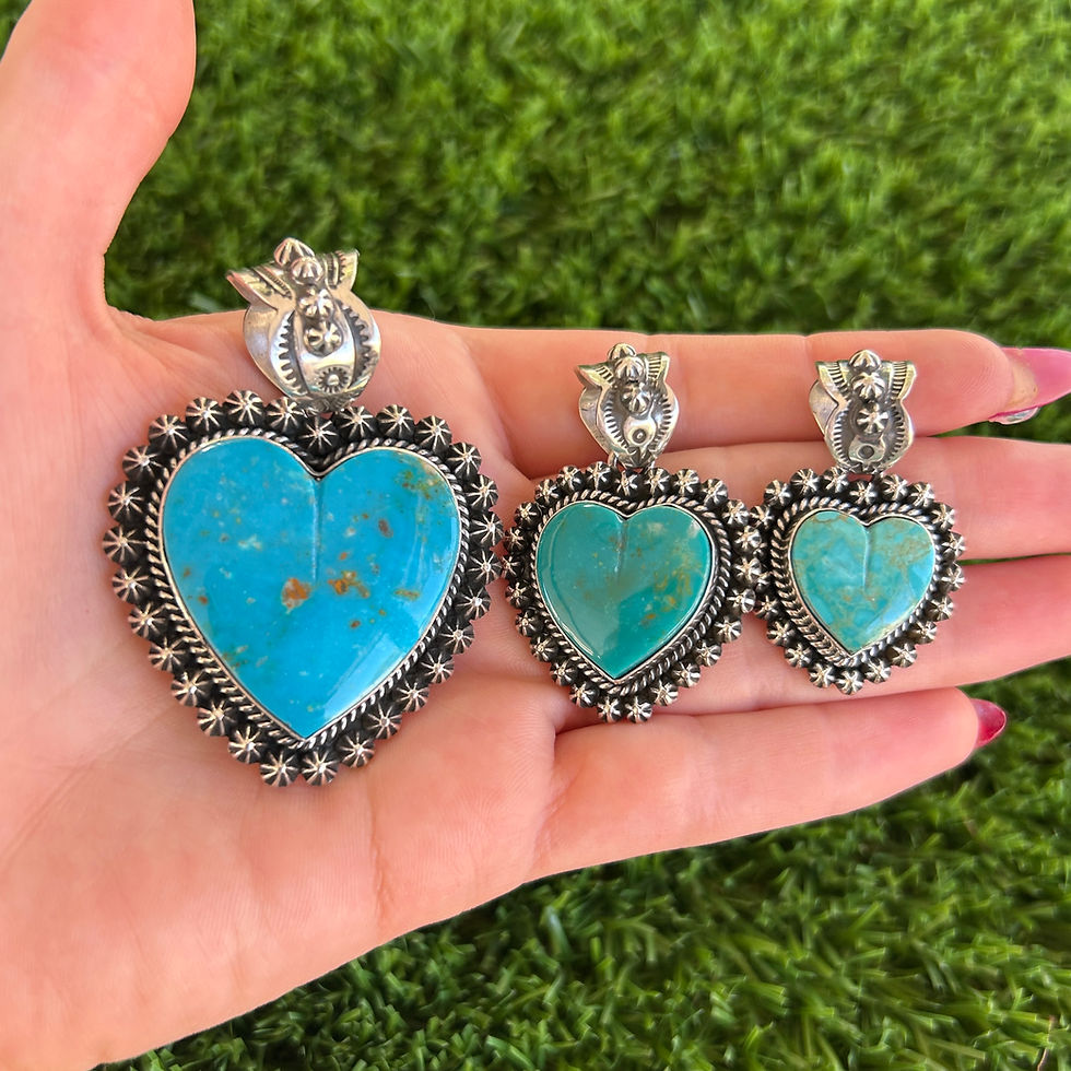 Miniature : MD Kingman Turquoise Heart Shot Pendant Handmade by Navajo Happy Piasso