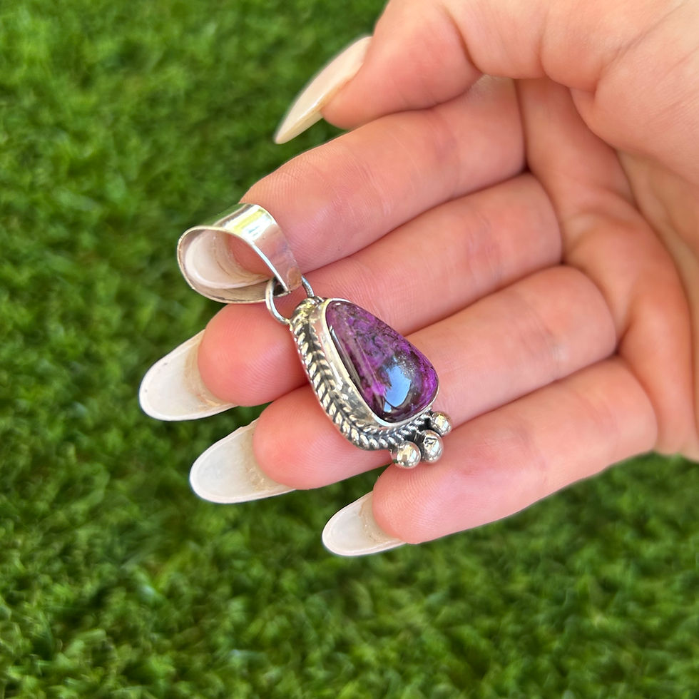 Miniature : SM Sugilite Freeform Triangle Twistwire Pendant 2 Handmade by Navajo Linda Yazzi