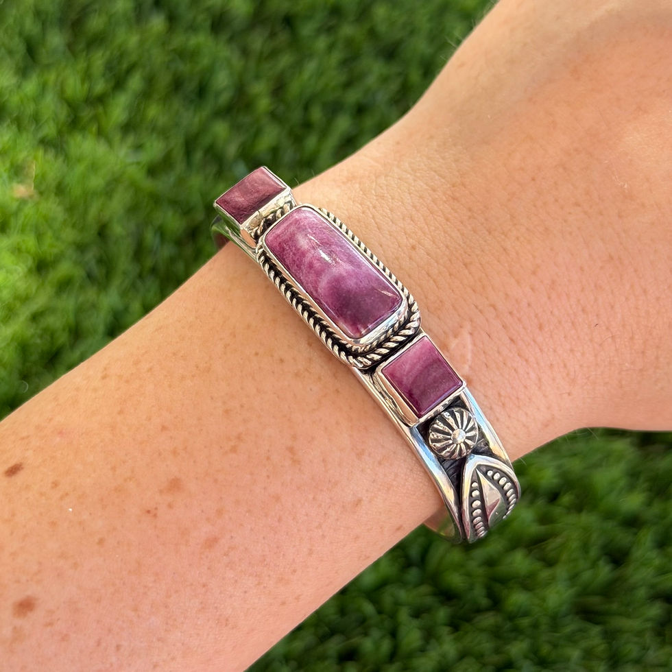 Thumbnail: XS Purple Spiny Oyster 3-Stone Sterling Stamped Cuff Handmade Navajo Albert Jake