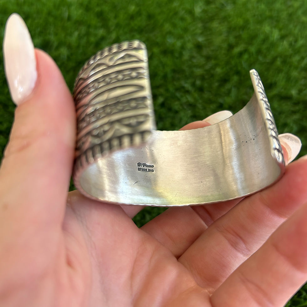 Miniature : Orange Spiny Oyster Sterling Star Stud Cuff Handmade by Navajo Happy Piasso