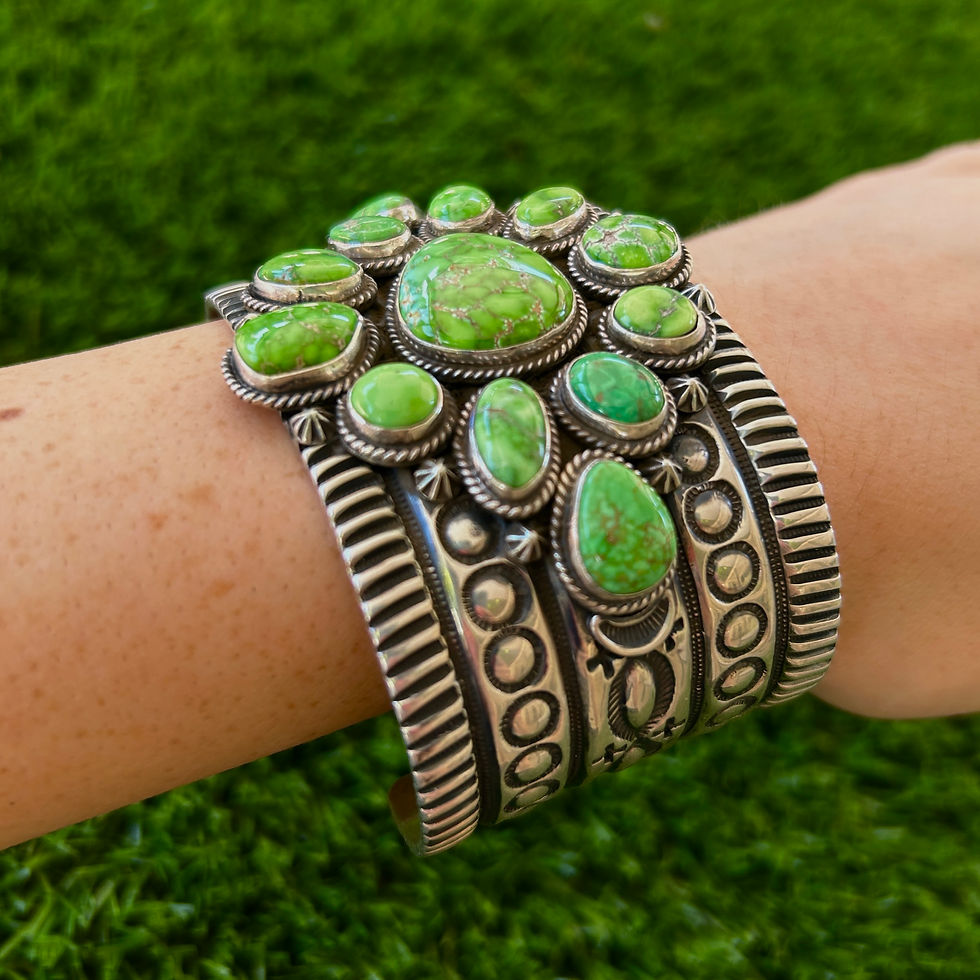 Thumbnail: EXTREMELY RARE Natural Green Apple Carico Lake Cuff by Navajo Darrell Cadman