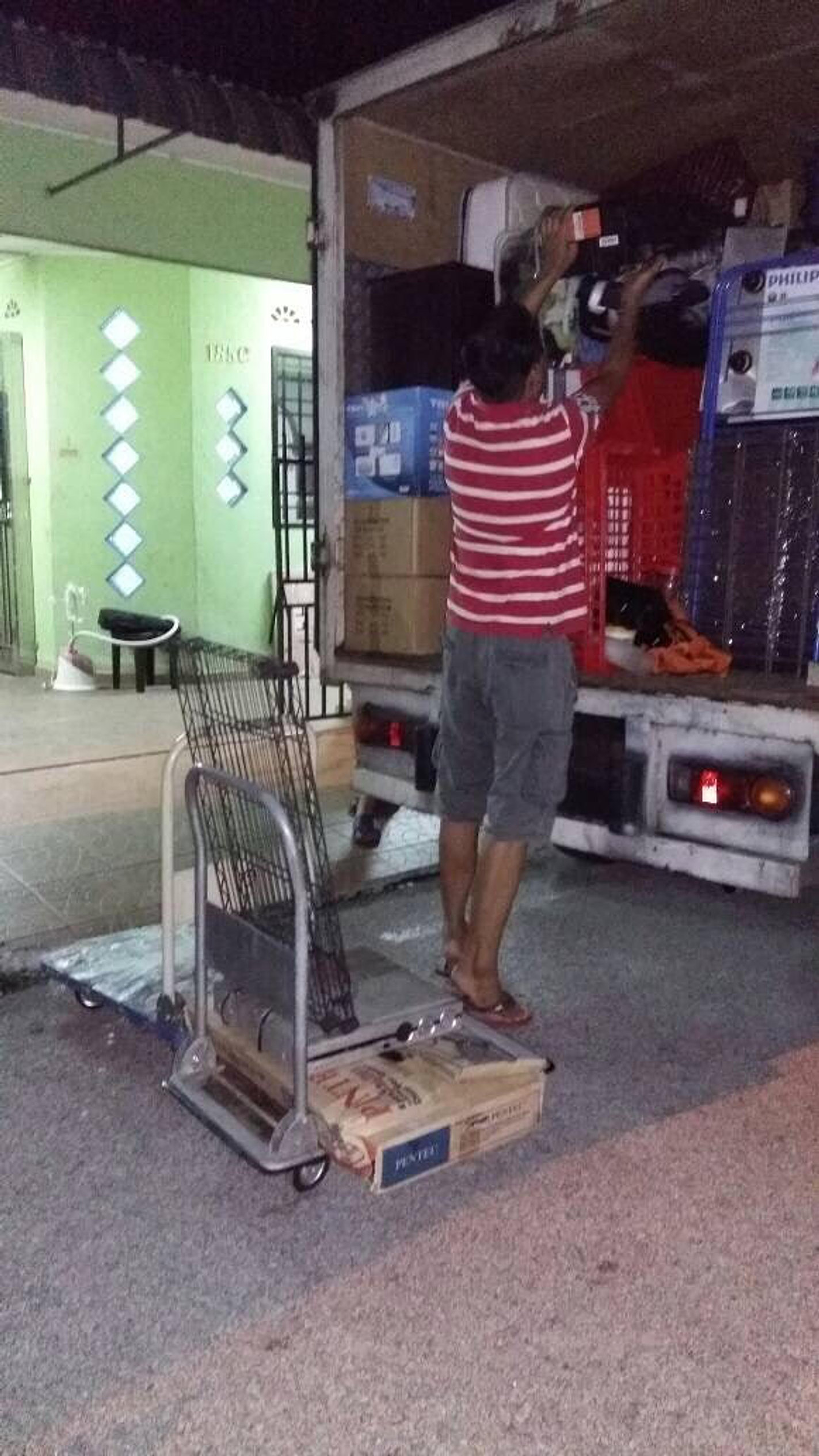 Lori Sewa Movers Kuala Lumpur