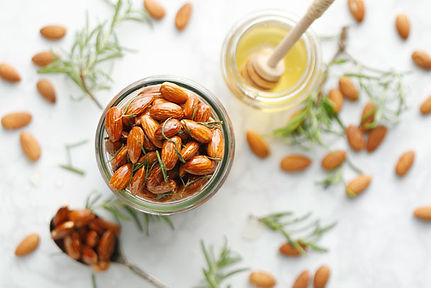 Rosemary-and-Honey-Roasted-Almonds_1-(1).jpg