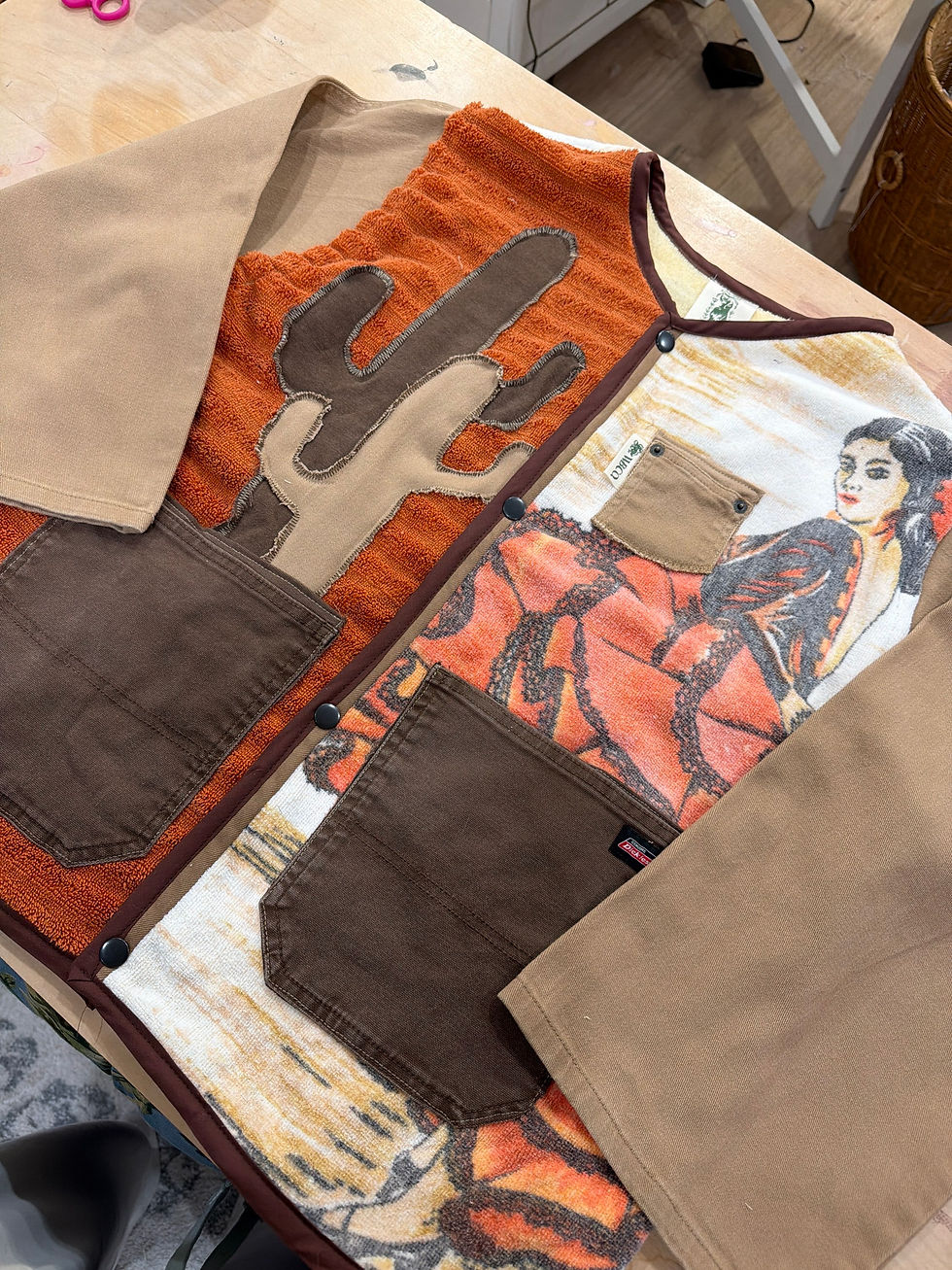 Thumbnail: Desert dreamer jacket
