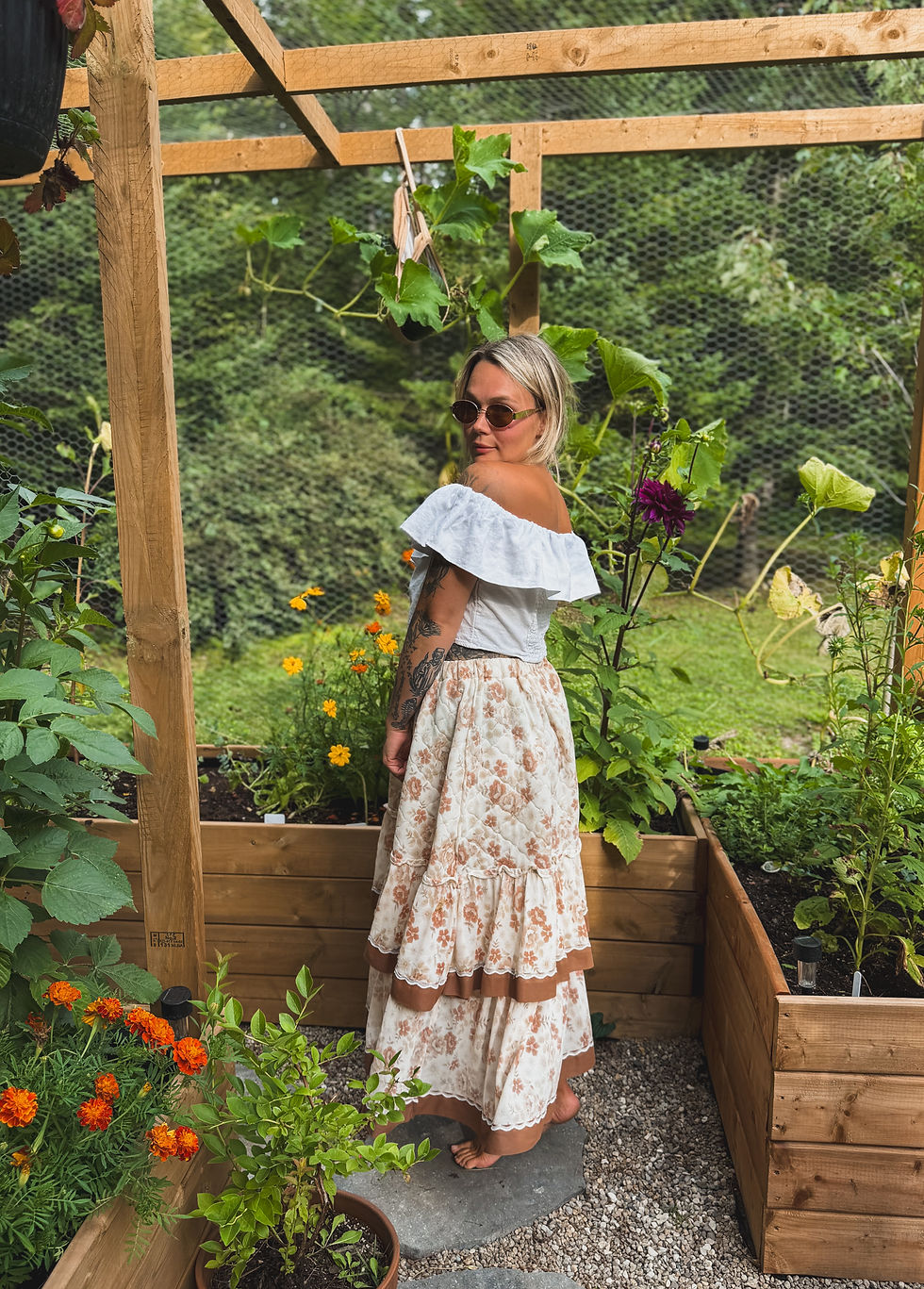 Thumbnail: Bloom service skirt