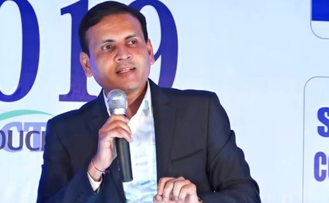 Dr. Vivek Modi speaking at conference