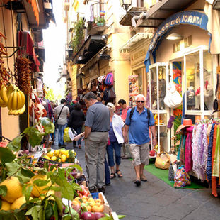 Food, Markets & Local Life