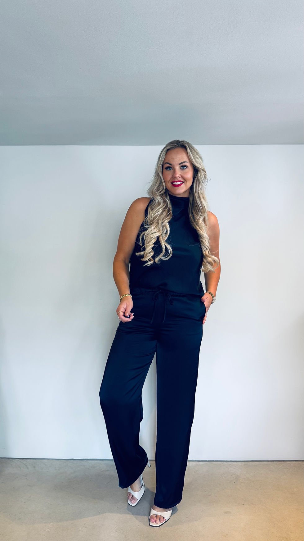 Thumbnail: Broek Tess