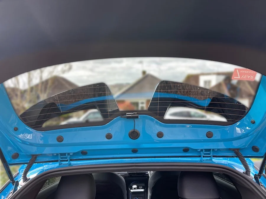 MG4 rear dashcam