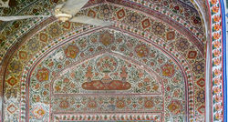 Mesquita Mahabat Khan