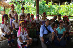 2016 Ching Mai, Mulheres Girafa