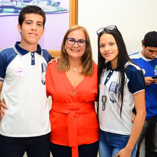 Aprovado projeto da Professora Goreth que cria Fundo Estudantil de Incentivo ao Protagonismo Juvenil para estudantes da rede pública
