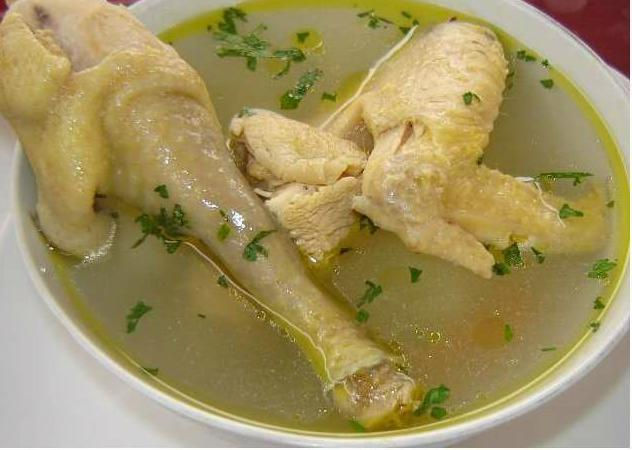 CALDO DE GALLINA