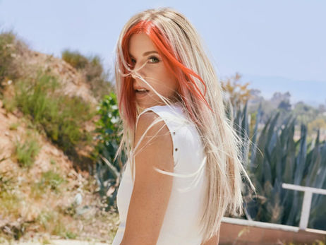 Taylor Acorn To Release Her Sophomore Album 'Poster Child' Out October 24