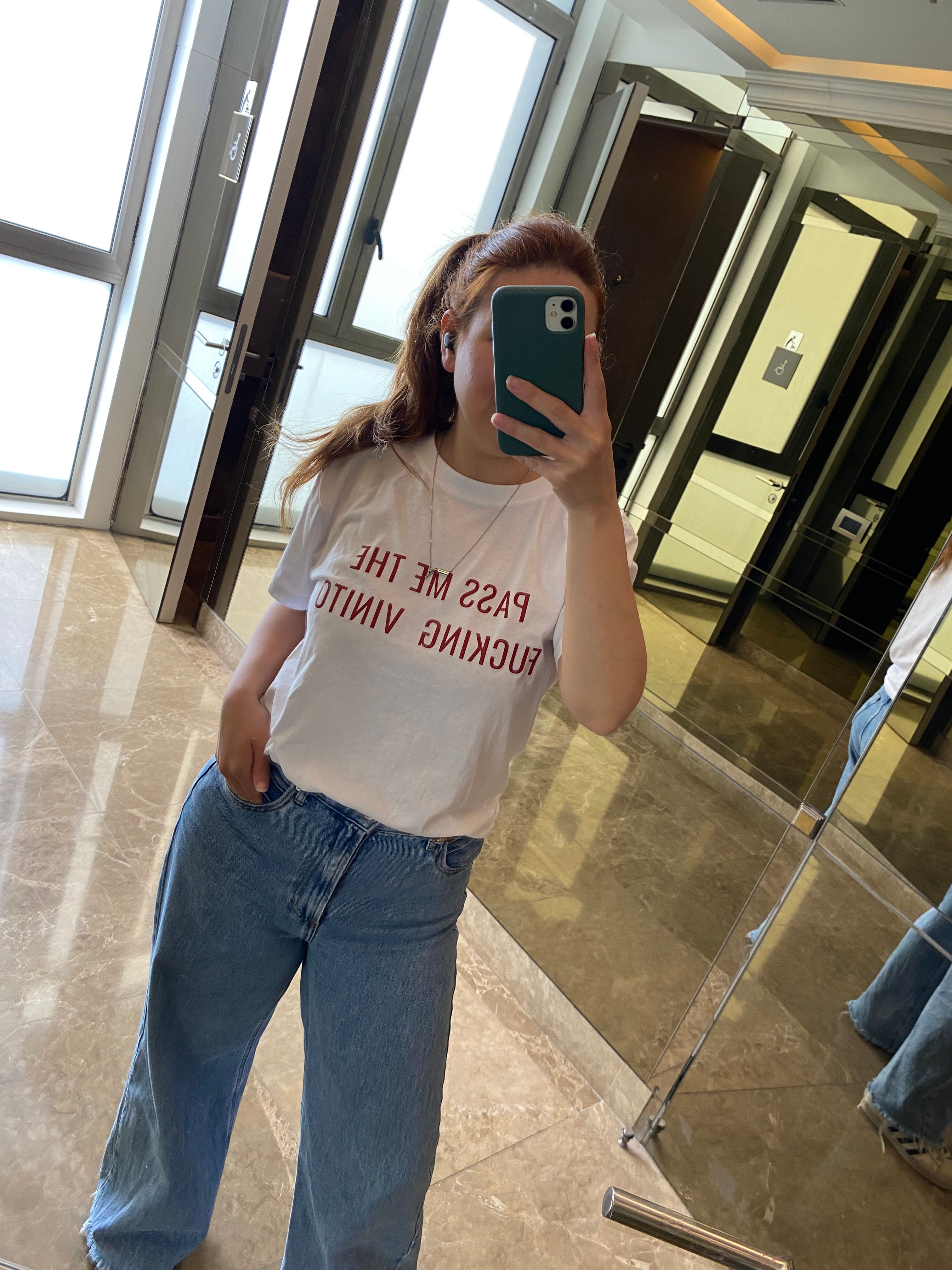 Remera Pass Me The Fucking Vinito