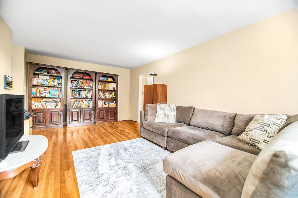 66-37_Yellowstone_Boulevard_4A_LivingRoom-Reverse