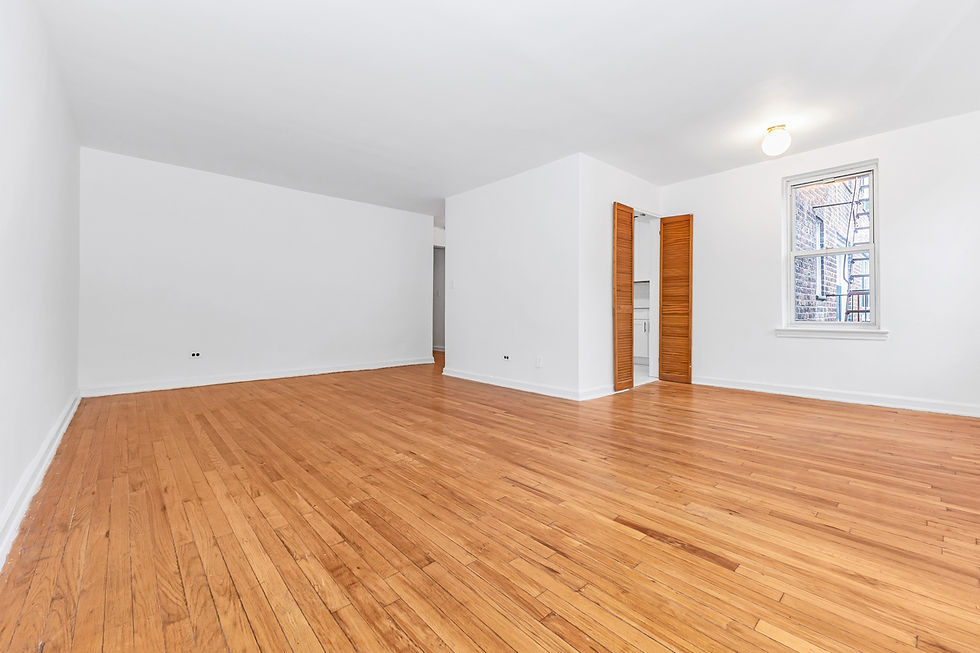 66-37_Yellowstone_Boulevard_4D_LivingRoom-Reverse_03