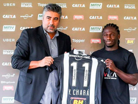Yimmi Chará ya se puso la camiseta de su nuevo equipo