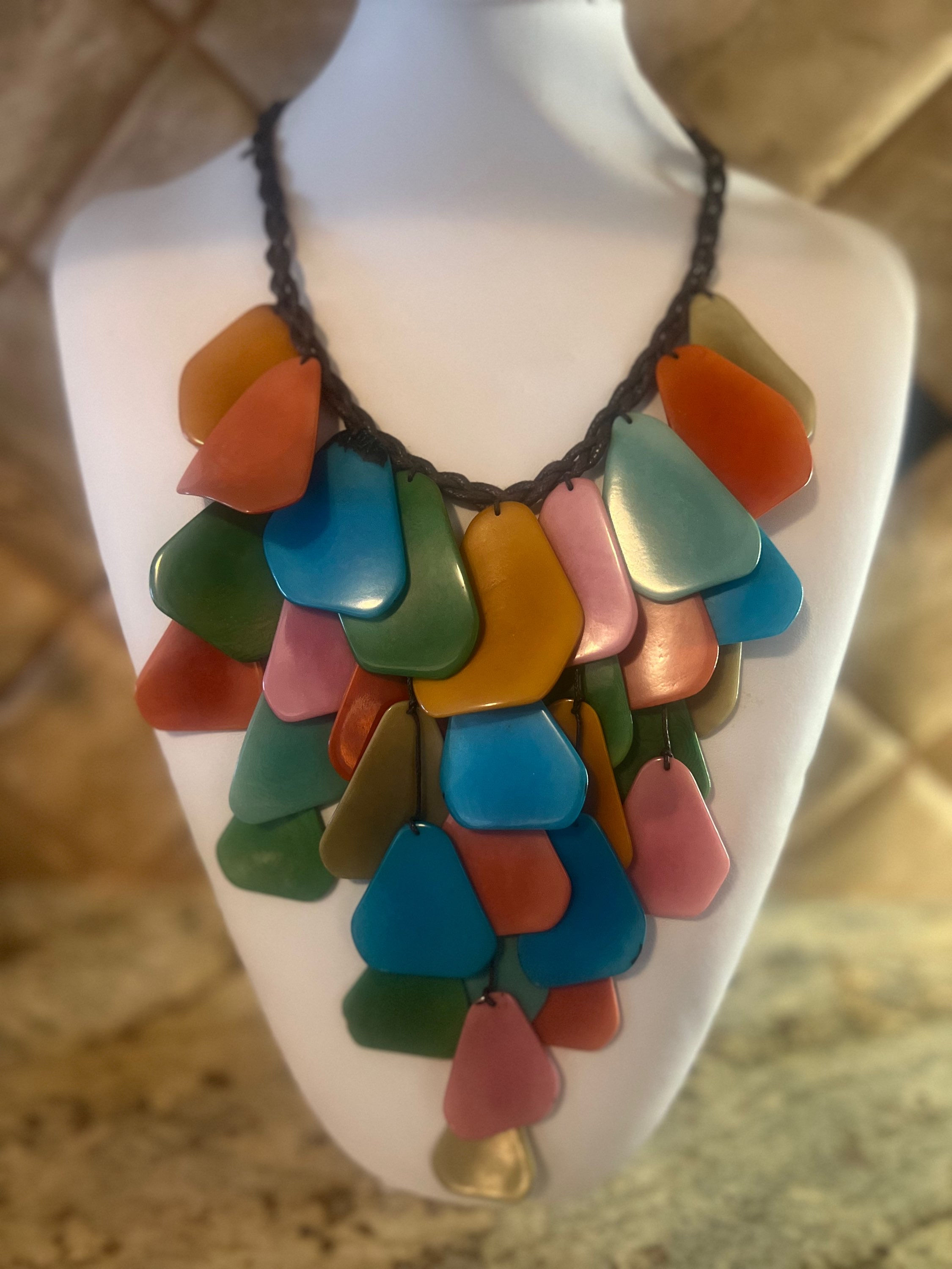 Assorted colors adjustable necklace 