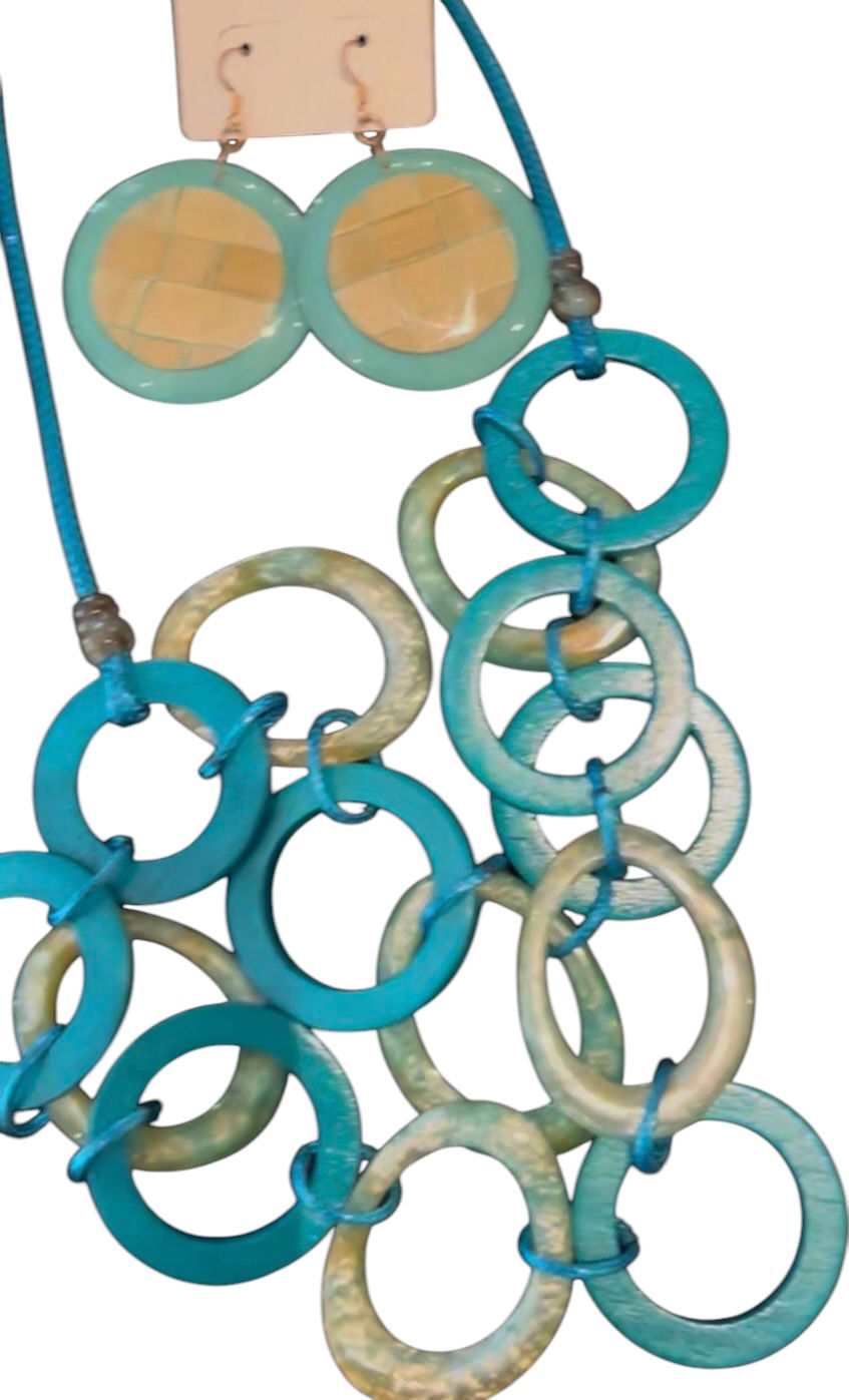 Thumbnail: Necklaces