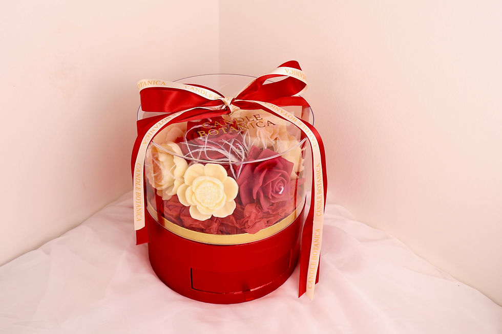 Romantická dárková sada květinových sojových svíček – Ruby Passion