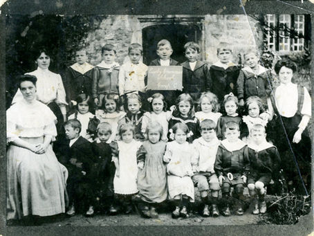 Old Photos of School Children - End of 19th Century