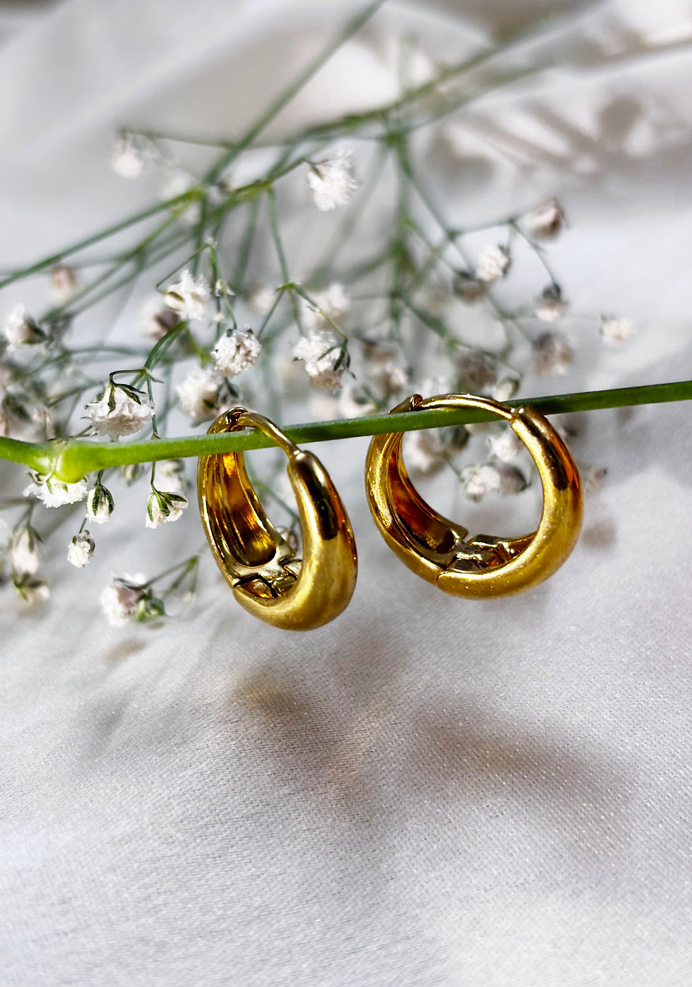 Thumbnail: 18 KT Gold Plated Minimal Classic Earrings