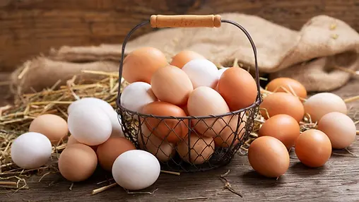 white_and_brown_eggs_1800x1013_crop_center.webp
