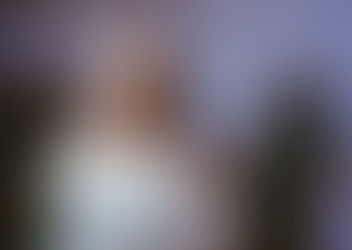 ALEX AMOR SHARES EMOTIONAL NEW SINGLE "INSIDE" AHEAD OF DEBUT ALBUM HEAVENLY BODIES