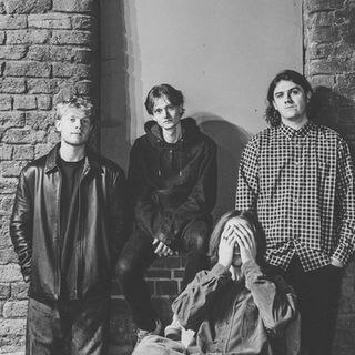 Rosellas return with soaring new single ‘Beautiful Lonely’ and announce Shadow Dancing EP