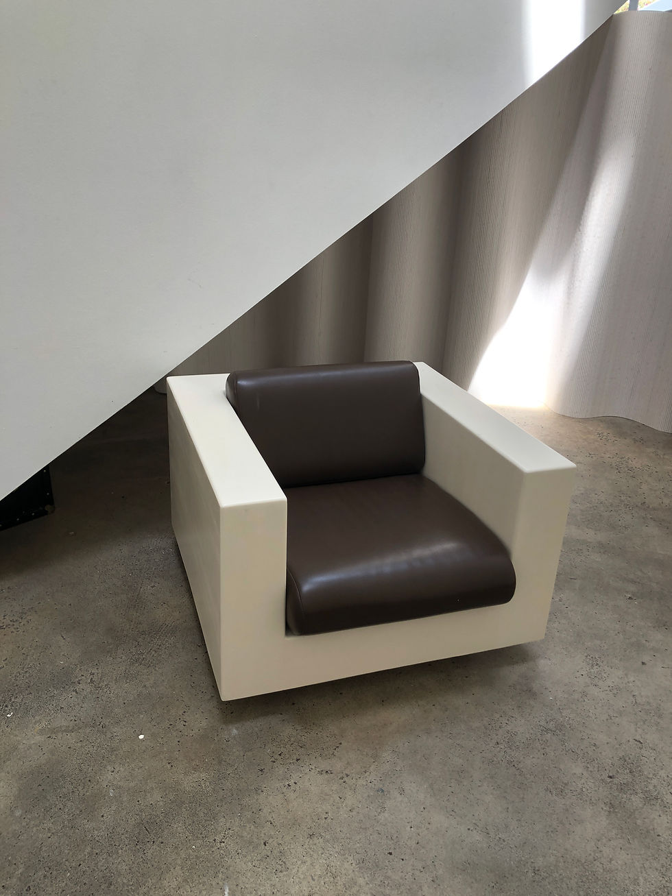 Thumbnail: 1970s 'Saratoga' Style Italian Leather Cube Chair Wide View