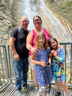 A57D75DC-018F-4F19-9610-C224CCA64192_1_105_c