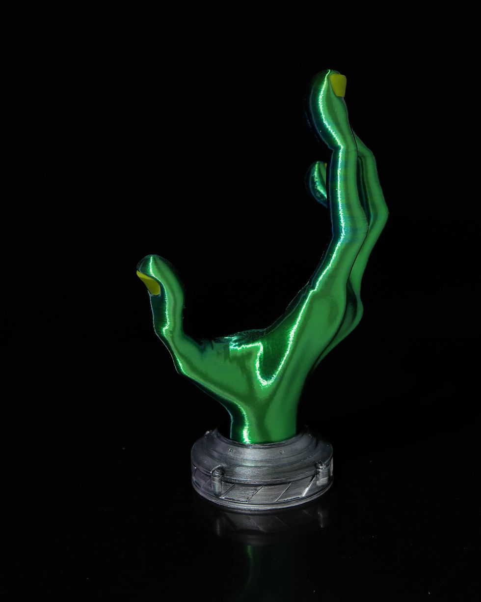 Thumbnail: Alien 4 or 6 Finger Controller Holder hand