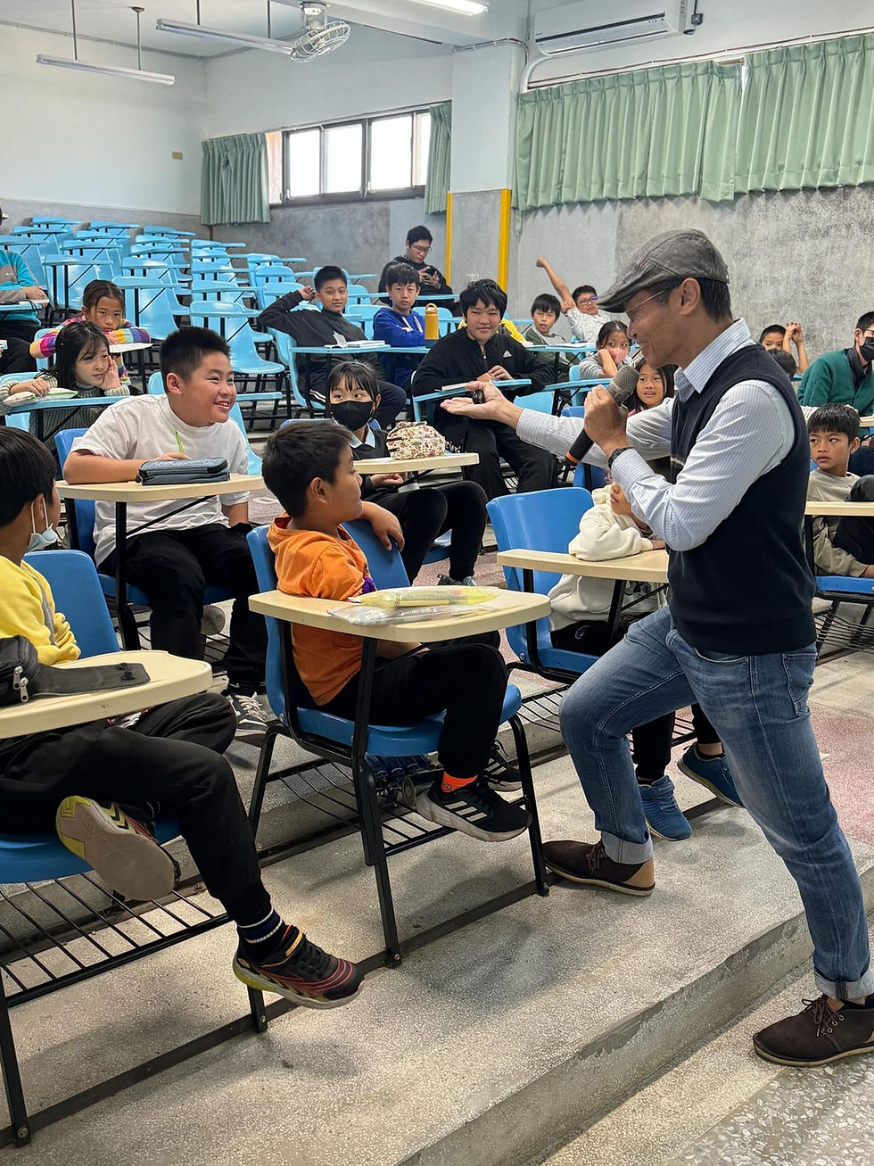 孩子,你不需要完全聽懂廖大魚的「與作家有約」演講,你只要記得有一天,一個奇特的人跟你講了一個特別的故事。