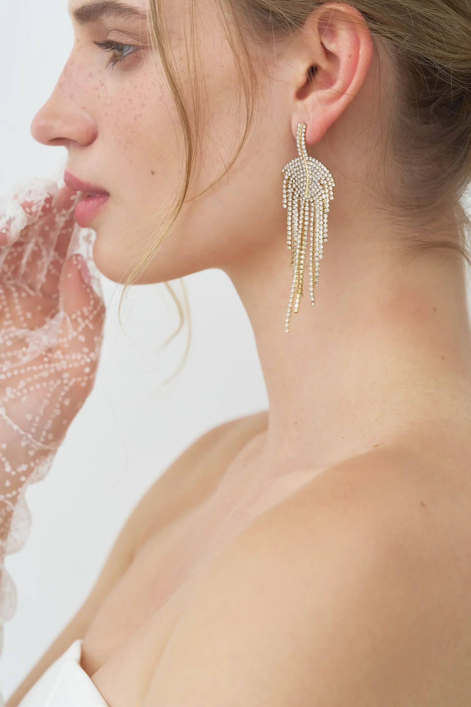 Серьги подвески со стразами