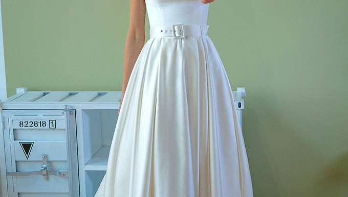 Минималистичное свадебное платье Papilio 0672