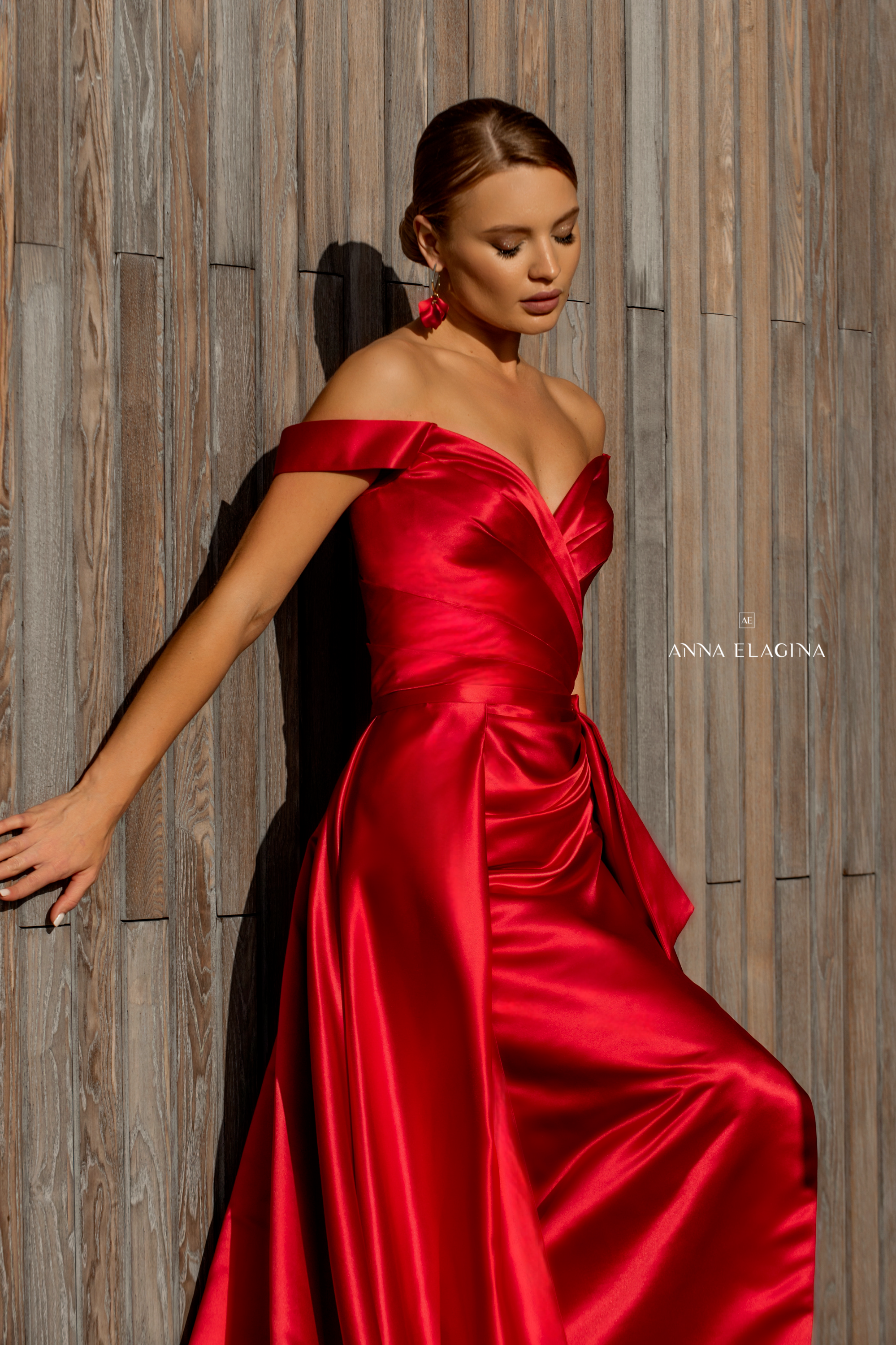 Вечернее платье футляр DAKOTA