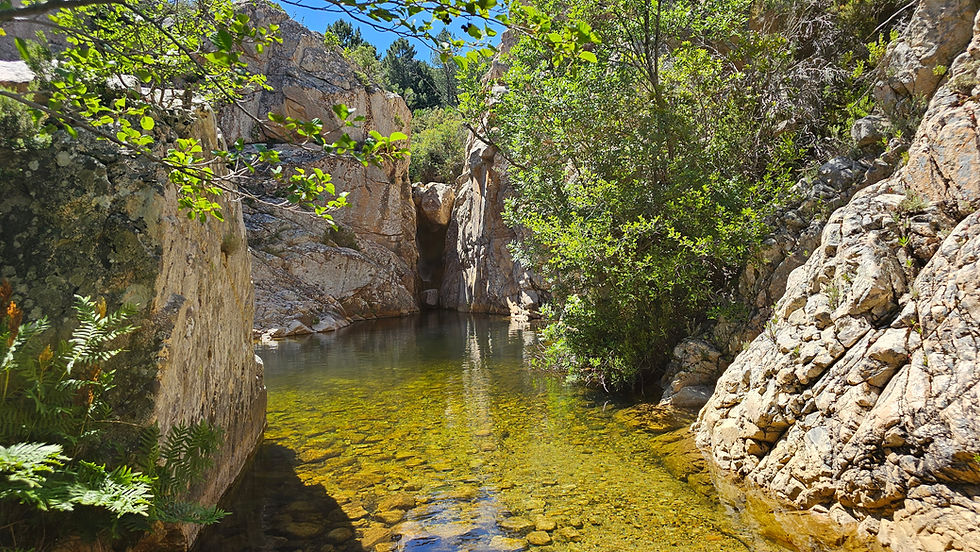 Wasserfall, Wandern am Monte Nieddu, Sardinien