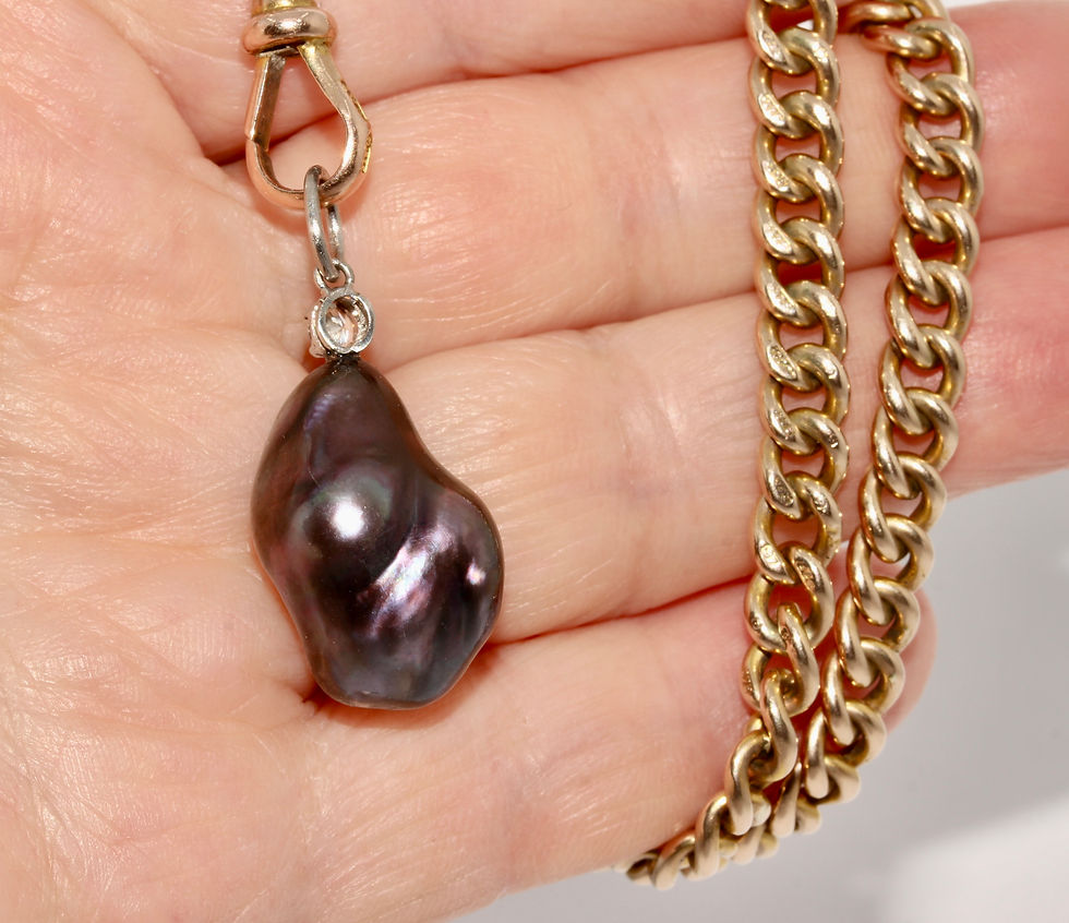 Thumbnail: Vintage Purple South Sea Cultured Pearl Diamond Platinum Pendant