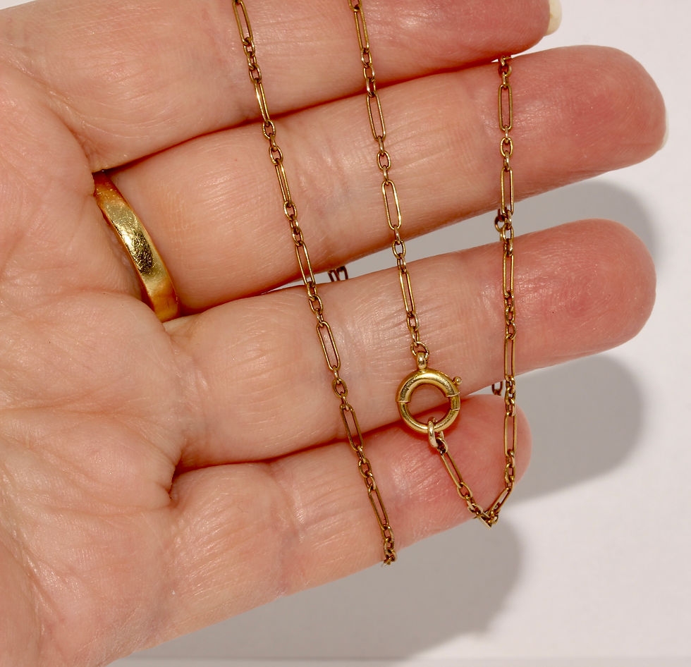 Thumbnail: Antique Edwardian 15K Gold 17.75 Inch Figaro Link Chain Necklace