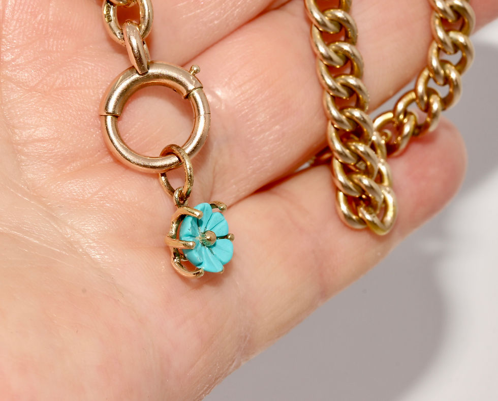 Thumbnail: Vintage Forget-Me-Not Reconstituted Turquoise 9K Gold Charm Pendant Dangler