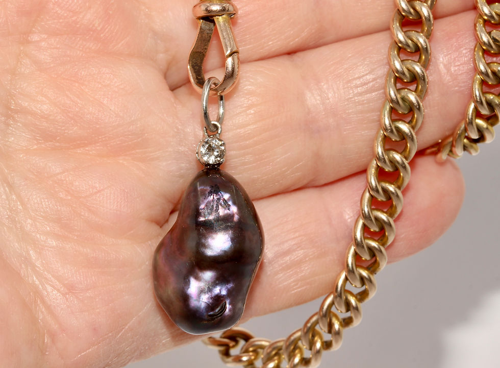 Thumbnail: Vintage Purple South Sea Cultured Pearl Diamond Platinum Pendant