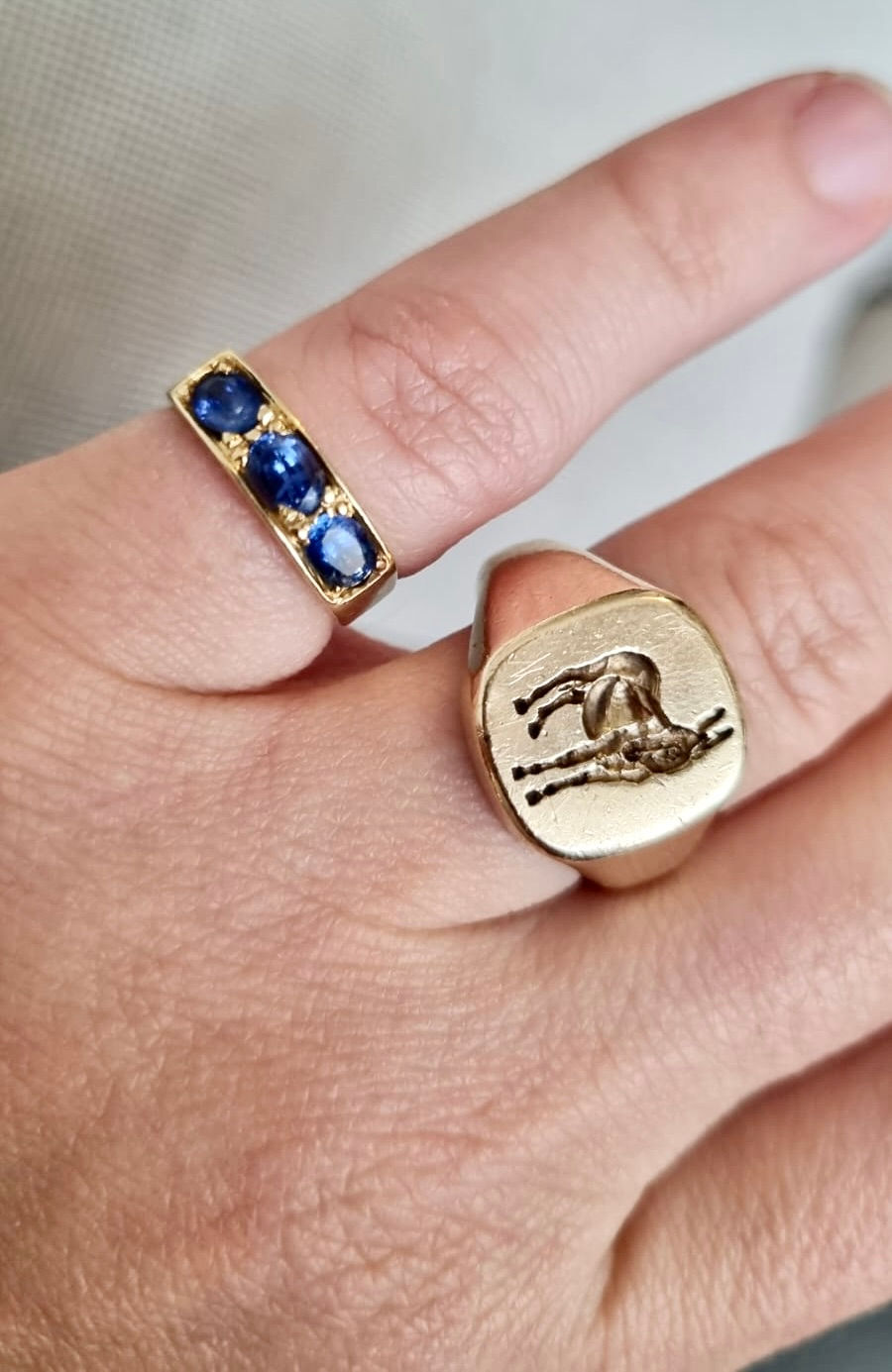 Thumbnail: Antique Continental Natural 3 Stone Sapphire Band Stacking Ring