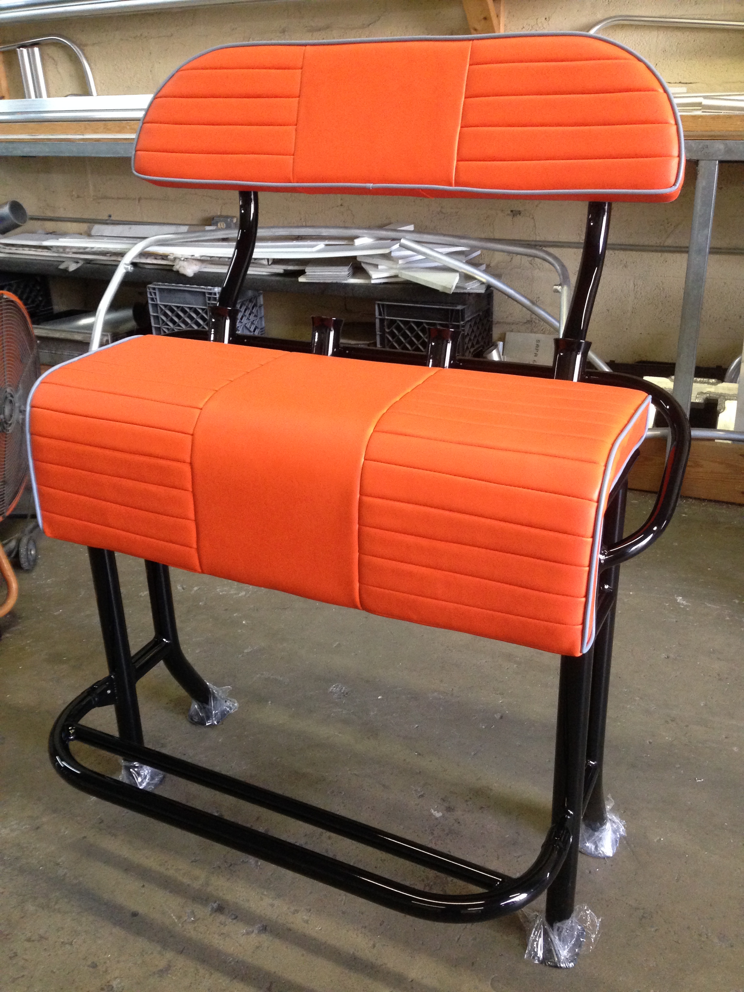 LEANING POST secustommarine