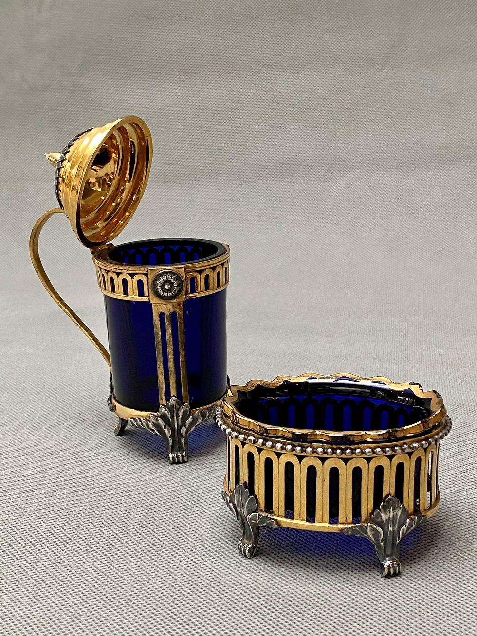 Miniature : Salière et moutardier Belge du XVIIIe siècle en bronze doré et argenté