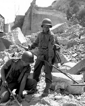 probing-for-mines-sicily.png