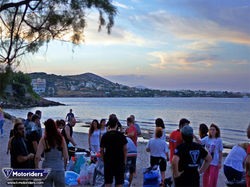 Οι T-Motoriders κάνουν bbq στο κύμα