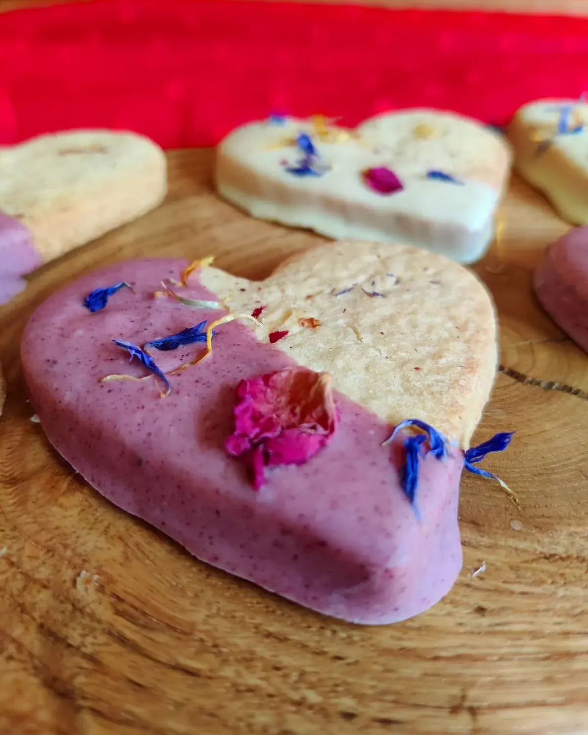 Collection amour - Sablés chocolat blanc/fleurs séchées