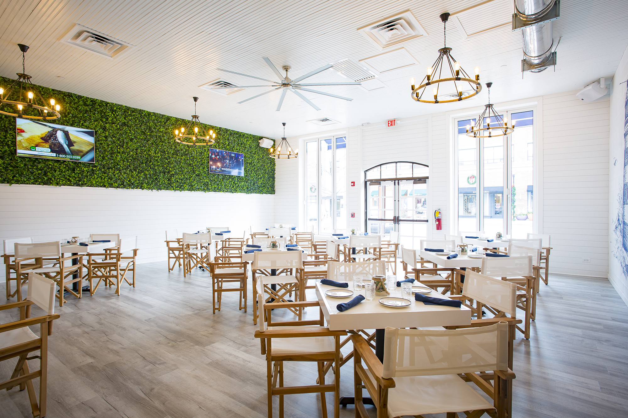 BURR RIDGE, IL thehamptonsocial