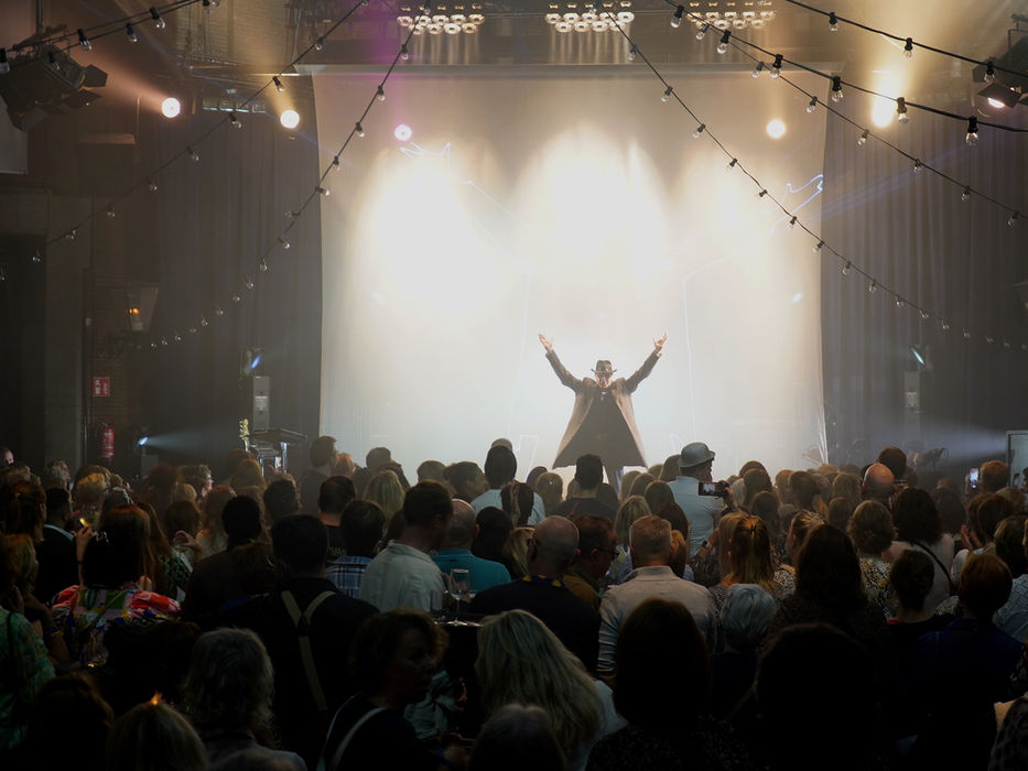 Opening personeelsfeest van Star-SHL in Fort Gertrudis in Geertruidenberg